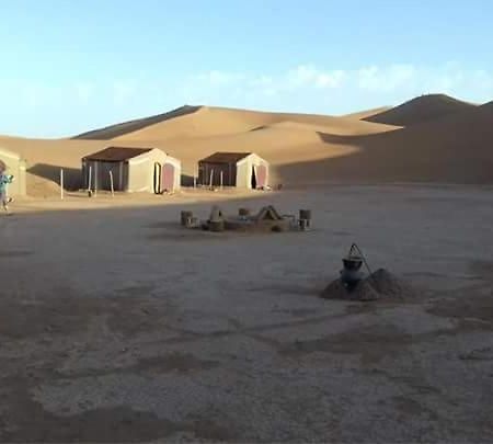 Bivouac Dune Iriki Foum Zguid Екстер'єр фото