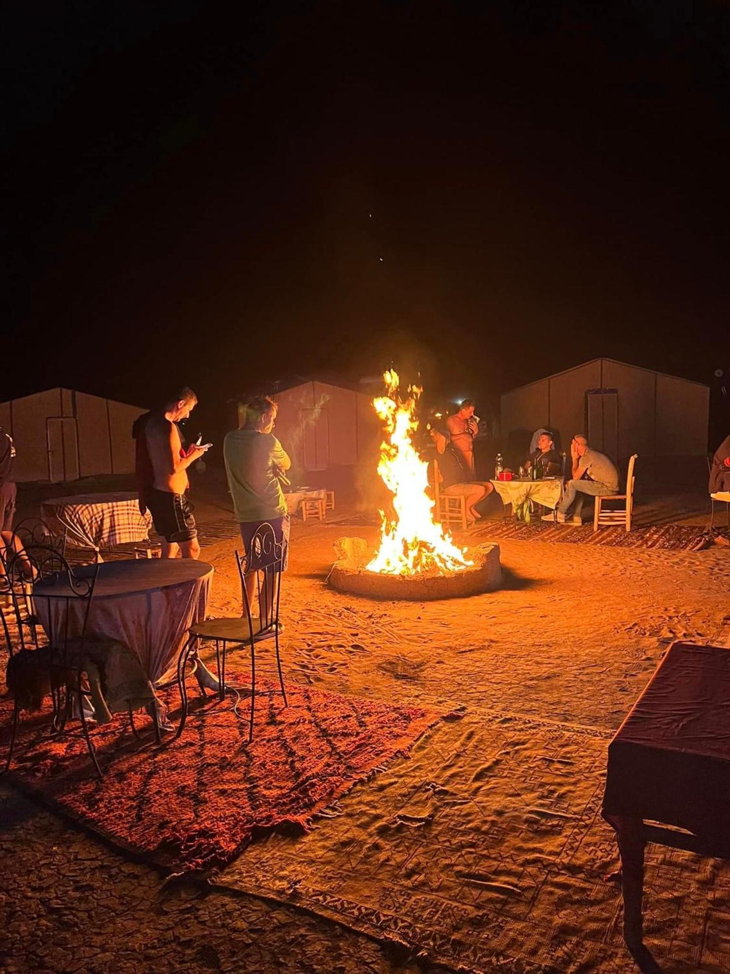 Bivouac Dune Iriki Foum Zguid Екстер'єр фото
