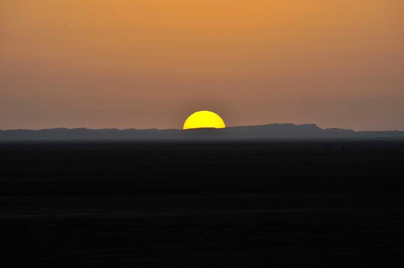 Bivouac Dune Iriki Foum Zguid Екстер'єр фото