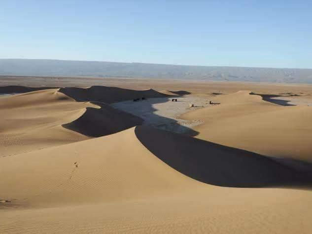 Bivouac Dune Iriki Foum Zguid Екстер'єр фото